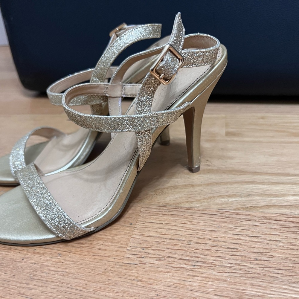 LC Lauren Conrad Glittering Gold Heels